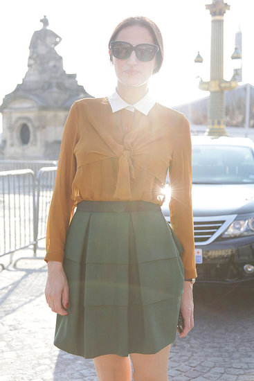 http://media18.onsugar.com/files/2011/10/40/1/166/1668379/1536813caba6581a_IMG_3364.preview/i/Paris-Fashion-Week-Street-Style.jpg